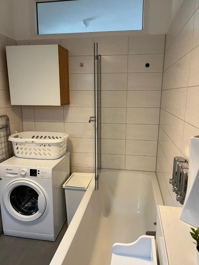 Schmuckstueck Im Herzen Rostocks Mit Gruener Oase Esterno foto